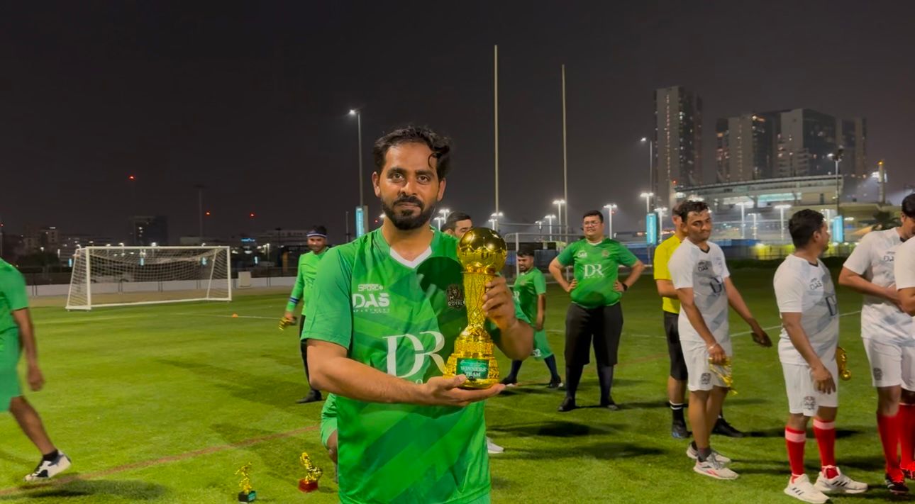 DAS FSL players warming up